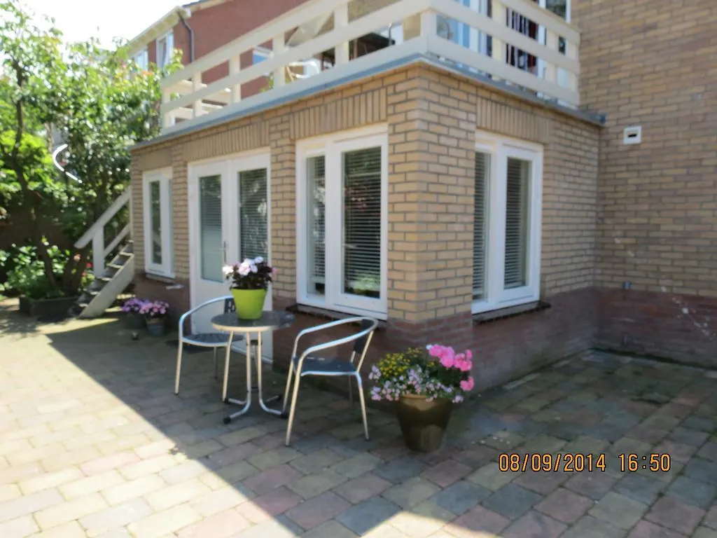 Apartment Mermaid Cottage Zandvoort